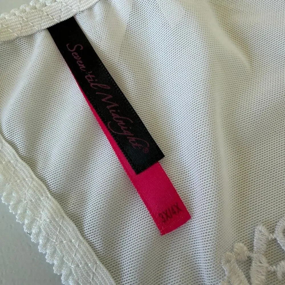 Seven 'til Midnight White Mesh & Floral Open Crotch Plus Thong Size 3X/4X NEW - Picture 8 of 9